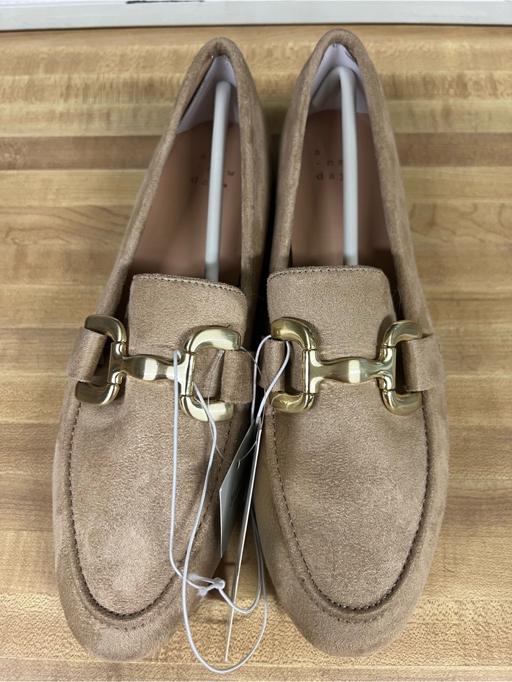 a new day NWT Classic Women's micro Suede Loafers in Camel with Gold Hardware - Picture 3 of 7